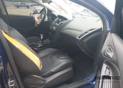 2017 Ford Focus Titanium из США, поврежденный, VIN 1FADP3J28HL257244